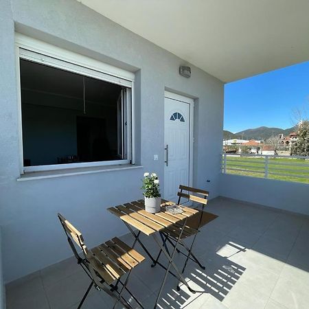 The Breeze & Sunlight Apartment Врасна Екстериор снимка