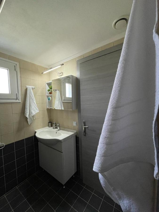 The Breeze & Sunlight Apartment Врасна Екстериор снимка