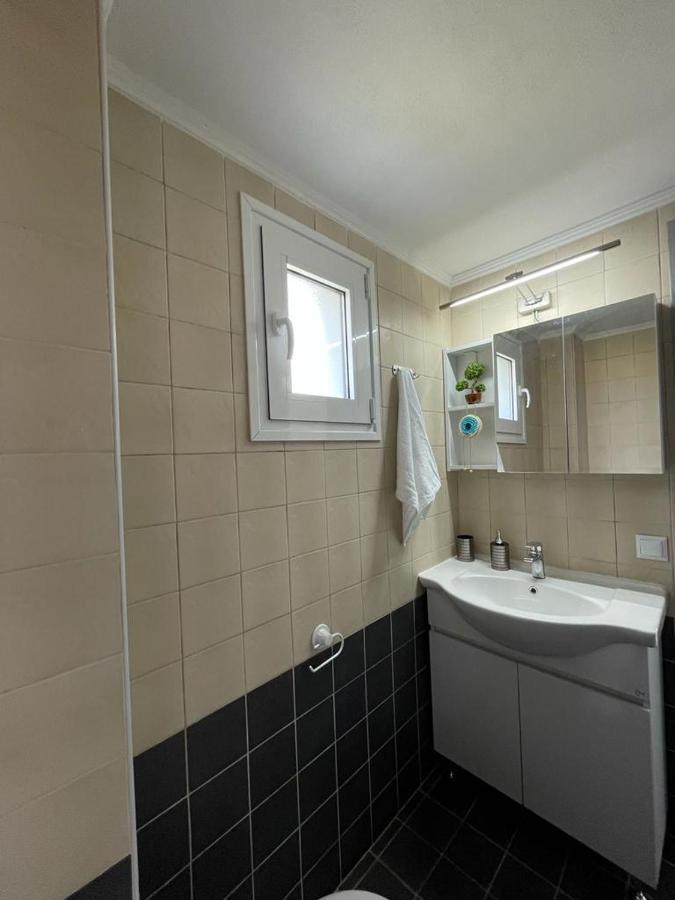 The Breeze & Sunlight Apartment Врасна Екстериор снимка